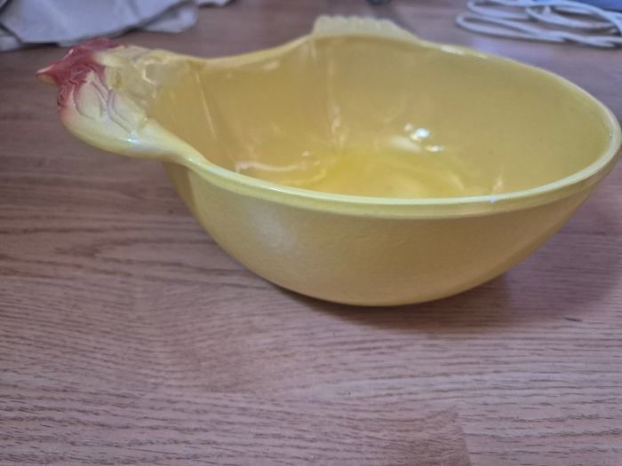Saladier en forme de poule - photo numéro 2