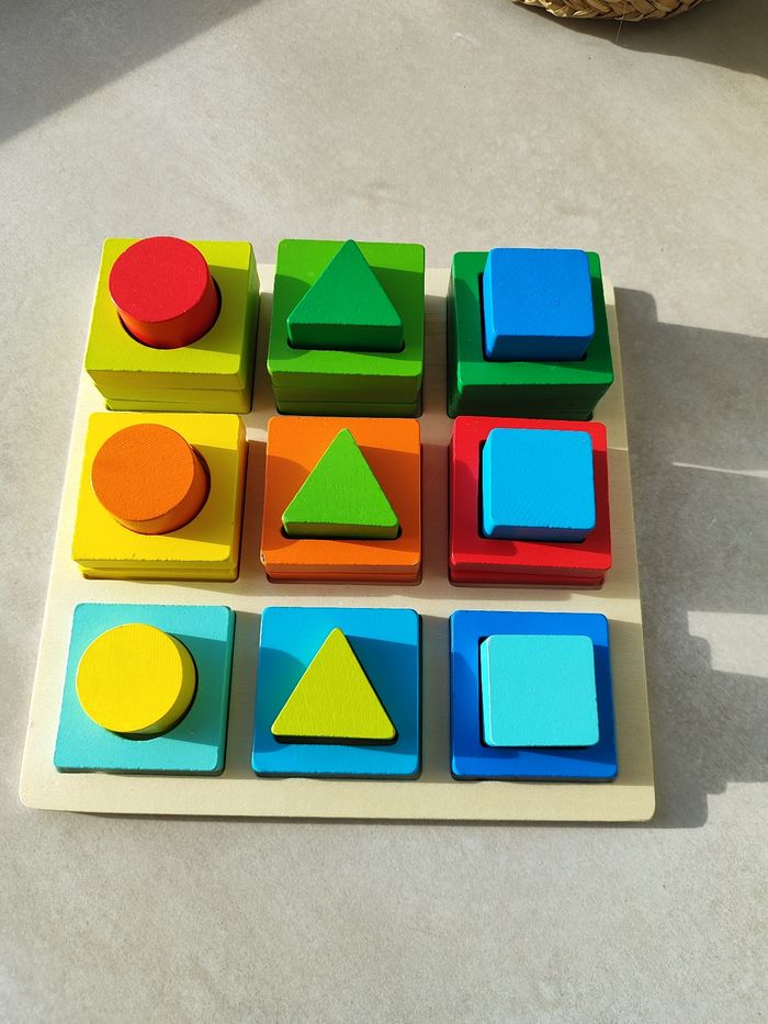 Jeu d'encastrement en bois - photo numéro 2