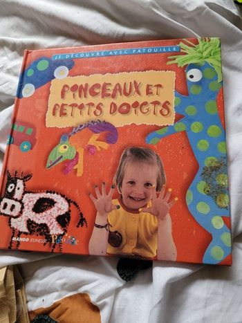 Pinceaux et petits doigts