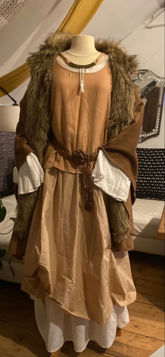 Déguisement XL Tenue d'une autre époque moyen âge Viking