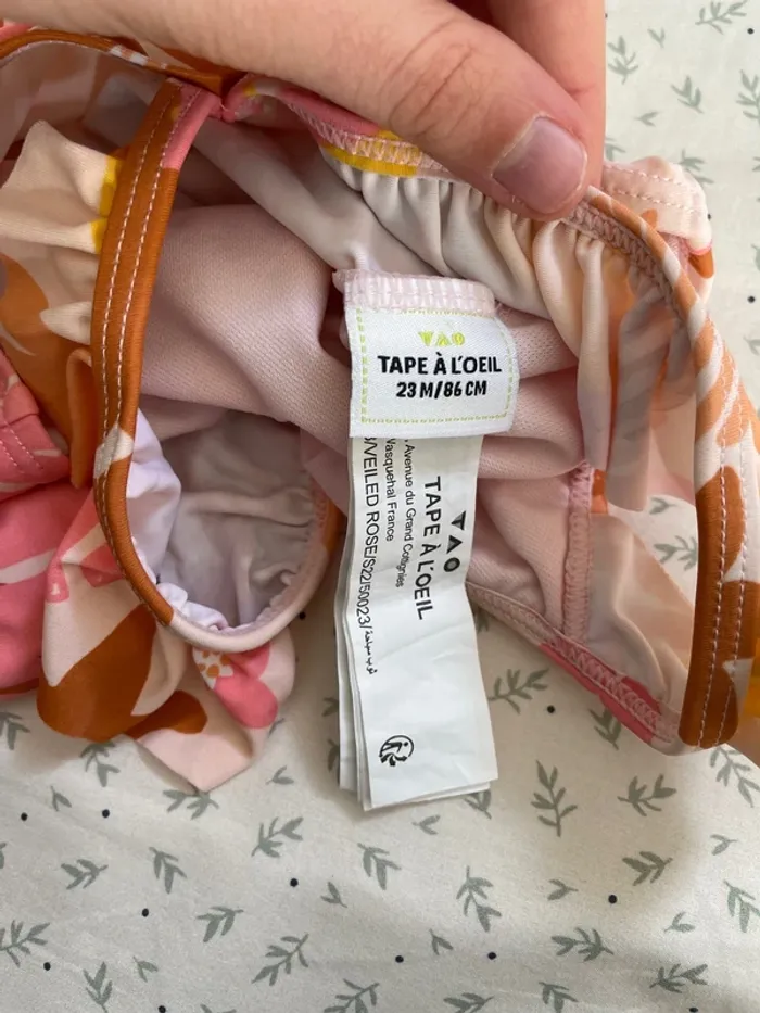 Maillot une pièce 23 mois - photo numéro 3