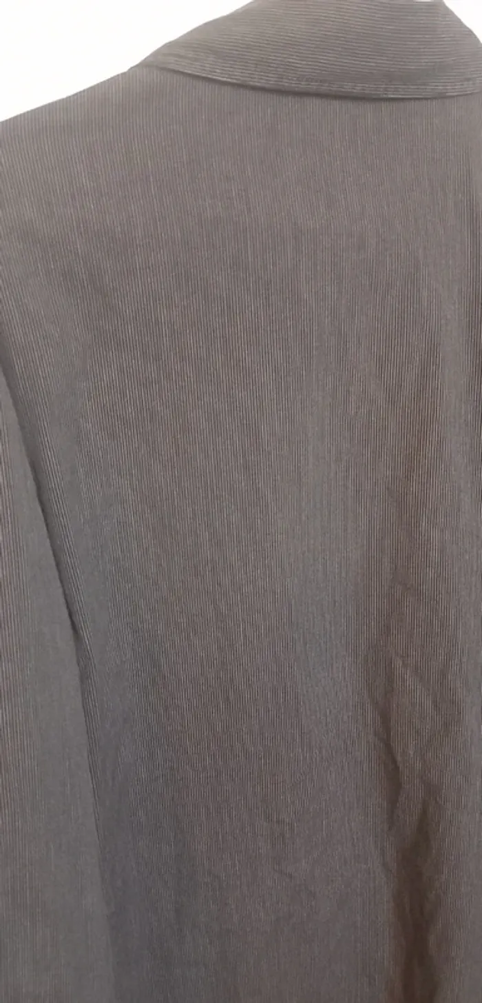 Chemise - photo numéro 4