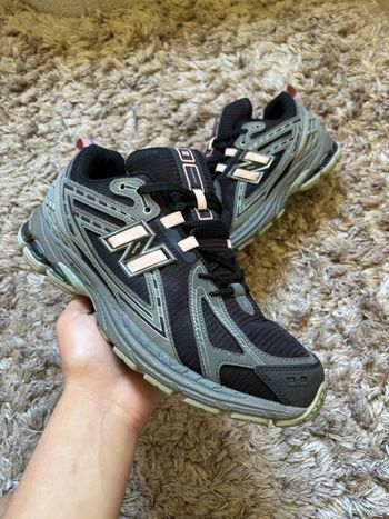 Chaussures New Balance 1906R