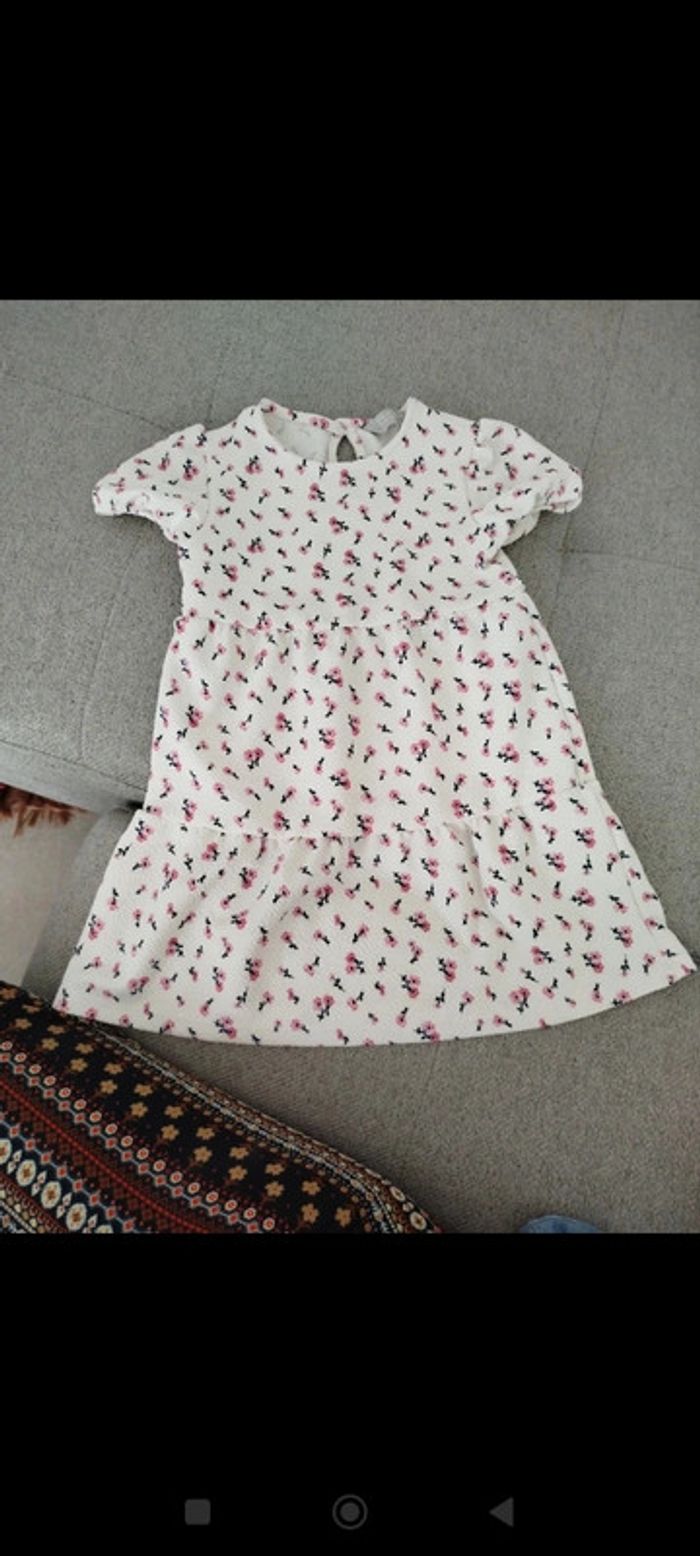 Lot robes 24-36 mois - photo numéro 4