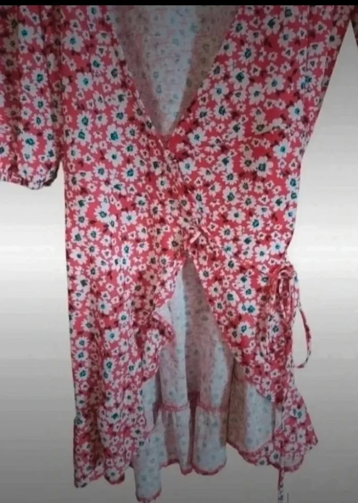 Robe imprimé fleurs ajustable taille s bershka - photo numéro 4