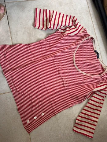 T-shirt marin rayé rouge et blanc – Taille L