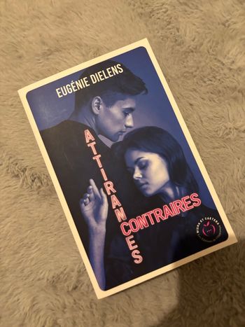 Lot 5  livres romance Nisha et cætera