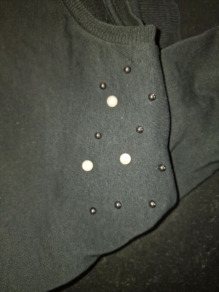Pull avec perles - photo numéro 2