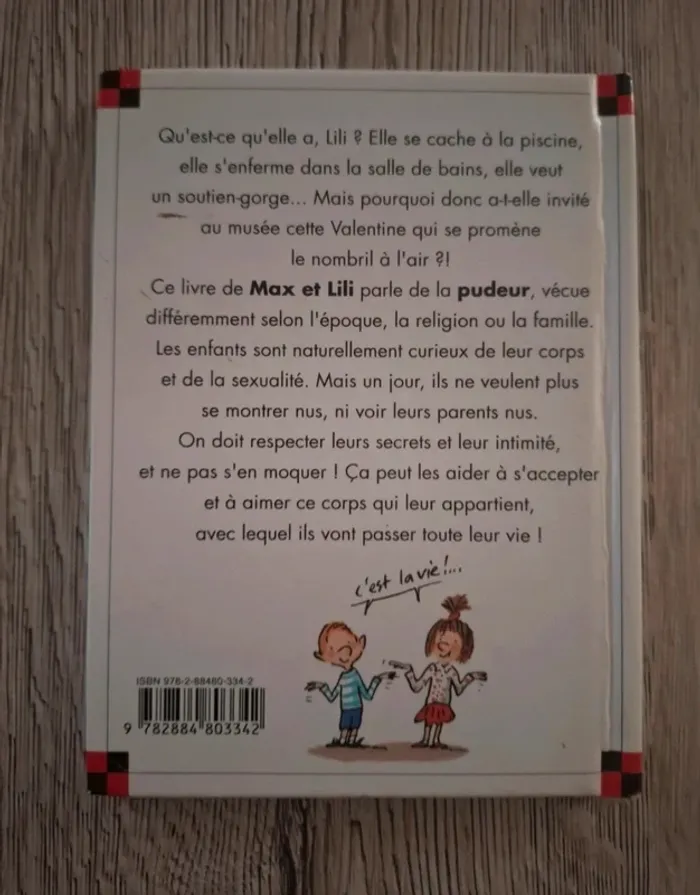 Livre Max et Lili ne veut plus se montrer toute nue - photo numéro 2