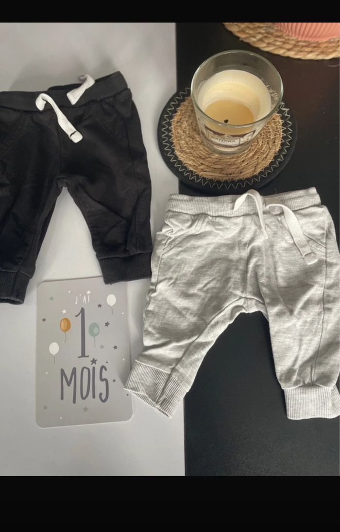 Lot de jogging 1mois