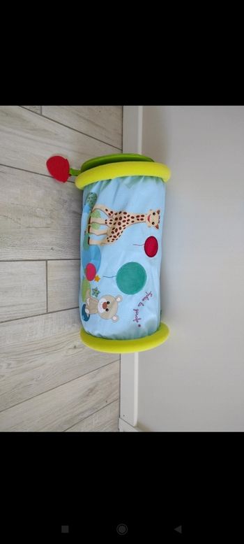 Rouleau d'éveil Sophie la Girafe Vulli