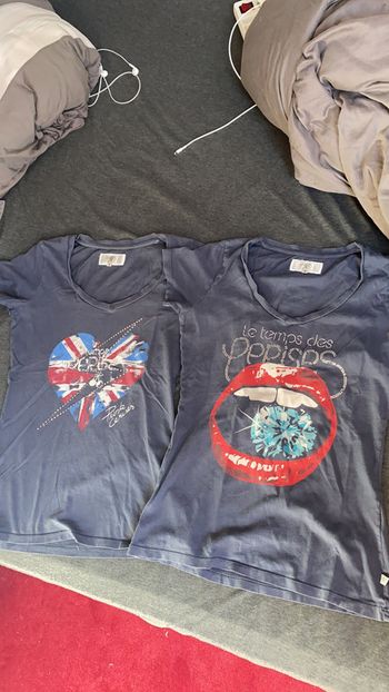 Lots 2 tee-shirts