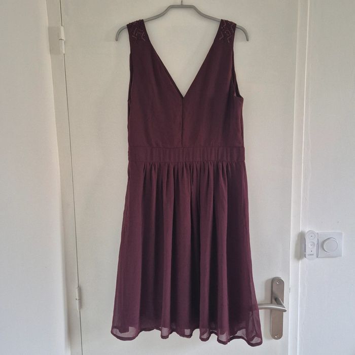 Robe bretelles large en tulle bordeaux neuve - Kiabi - Taille L : 40 - photo numéro 8