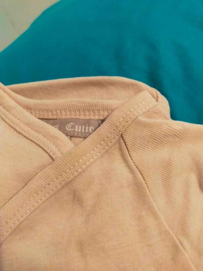 Body blanc naissance