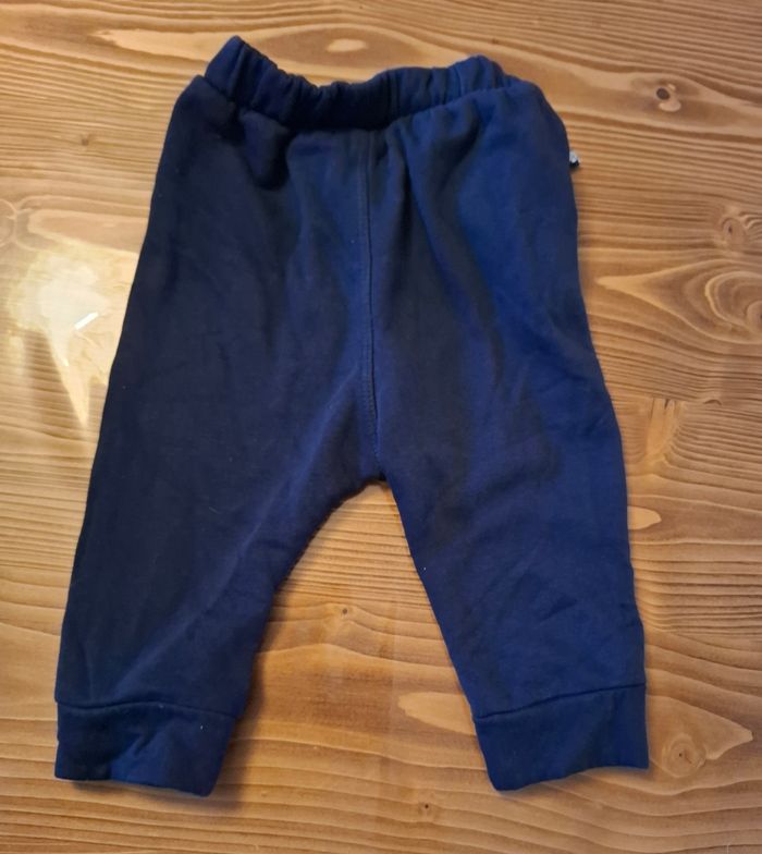 Lot de 3 pantalons 18 mois (2 orchestra 1 TAO) - photo numéro 5