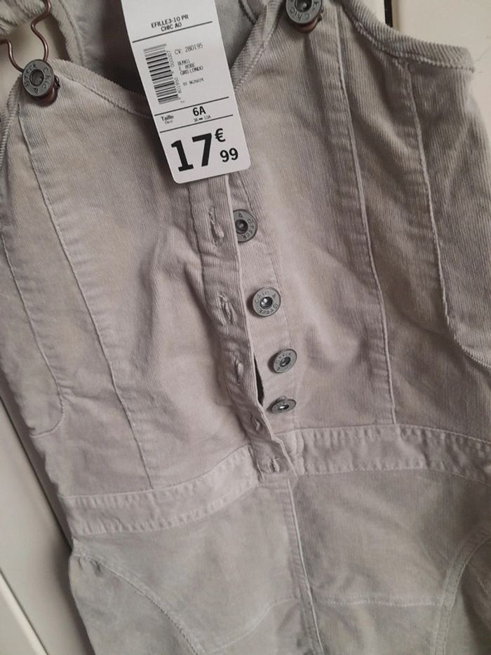 Robe kiabi 👧 taille 6ans neuf - photo numéro 3