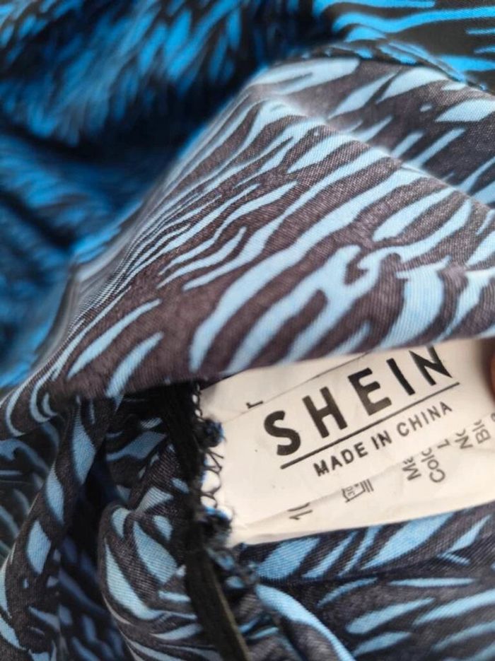 Robe shein - photo numéro 3