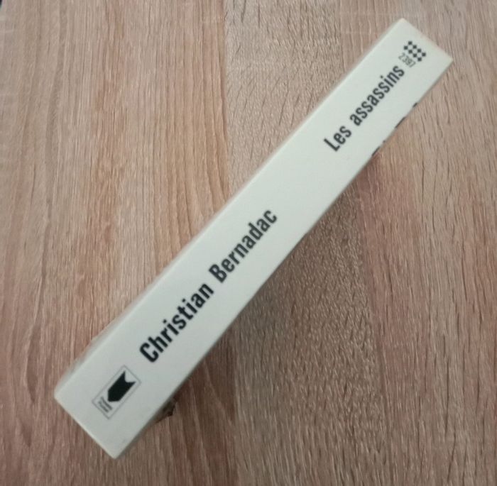 Bernadac 🫧 Les assassins Le front de l'Est - photo numéro 3