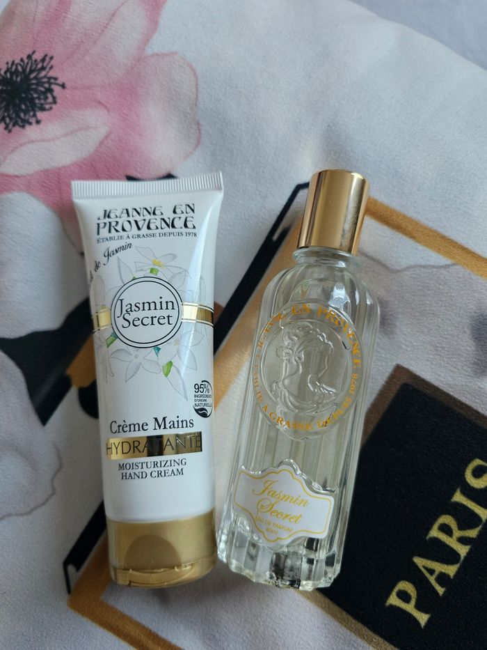 Crème pour les mains et eau de toilette