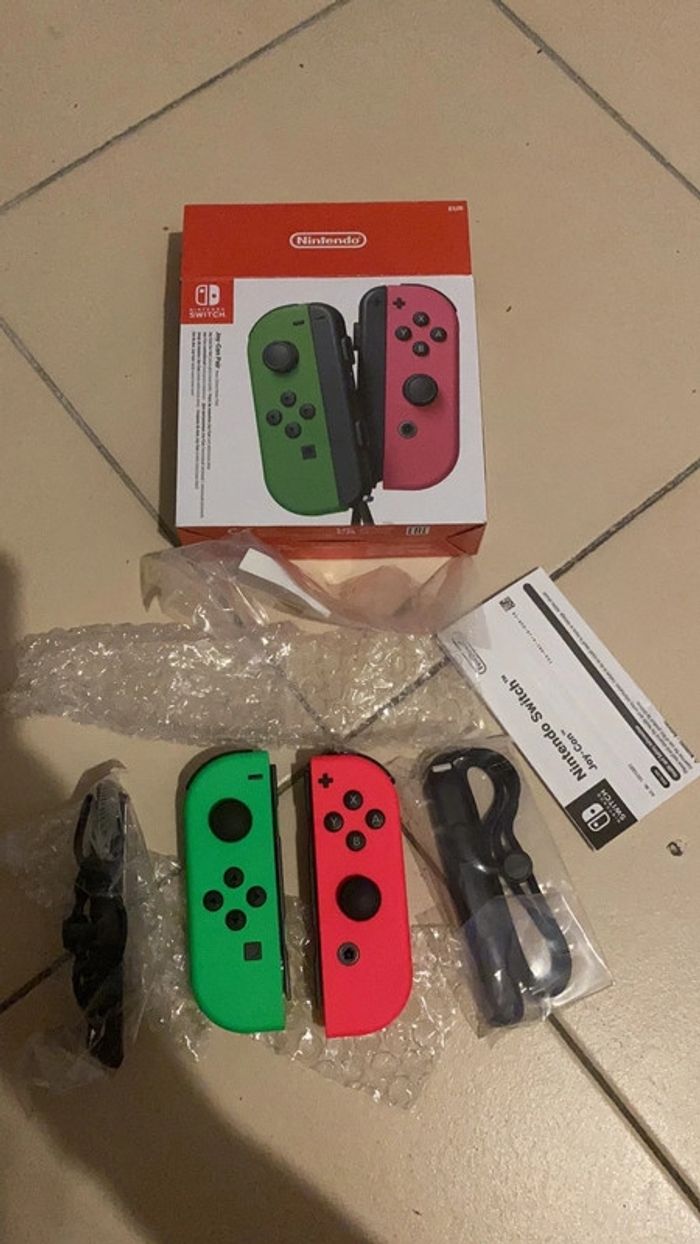 Joy con switch nintendo switch officiel Nintendo Beebs