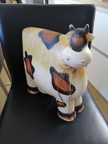 Vache décorative en bon état