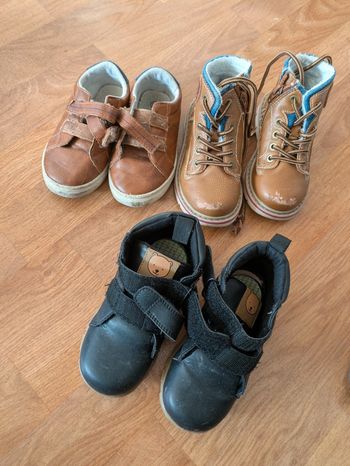 Lot de chaussures diverses