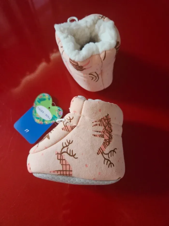 Chaussons bébé - photo numéro 3