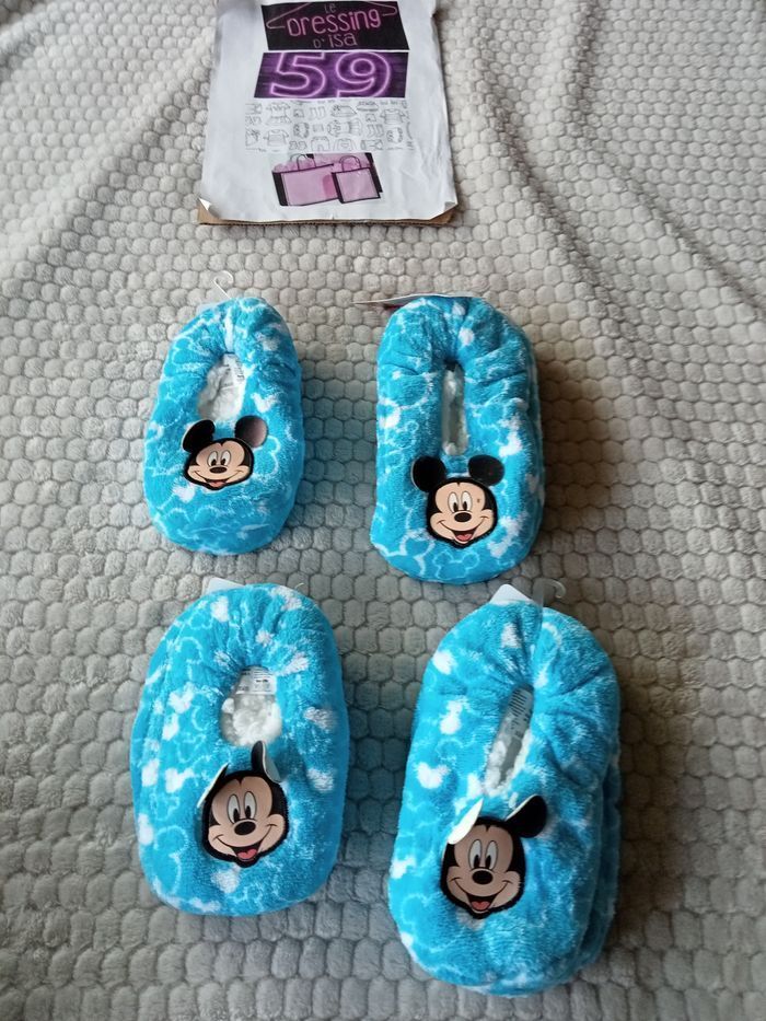 Chaussons anti dérapant Mickey Disney - photo numéro 2