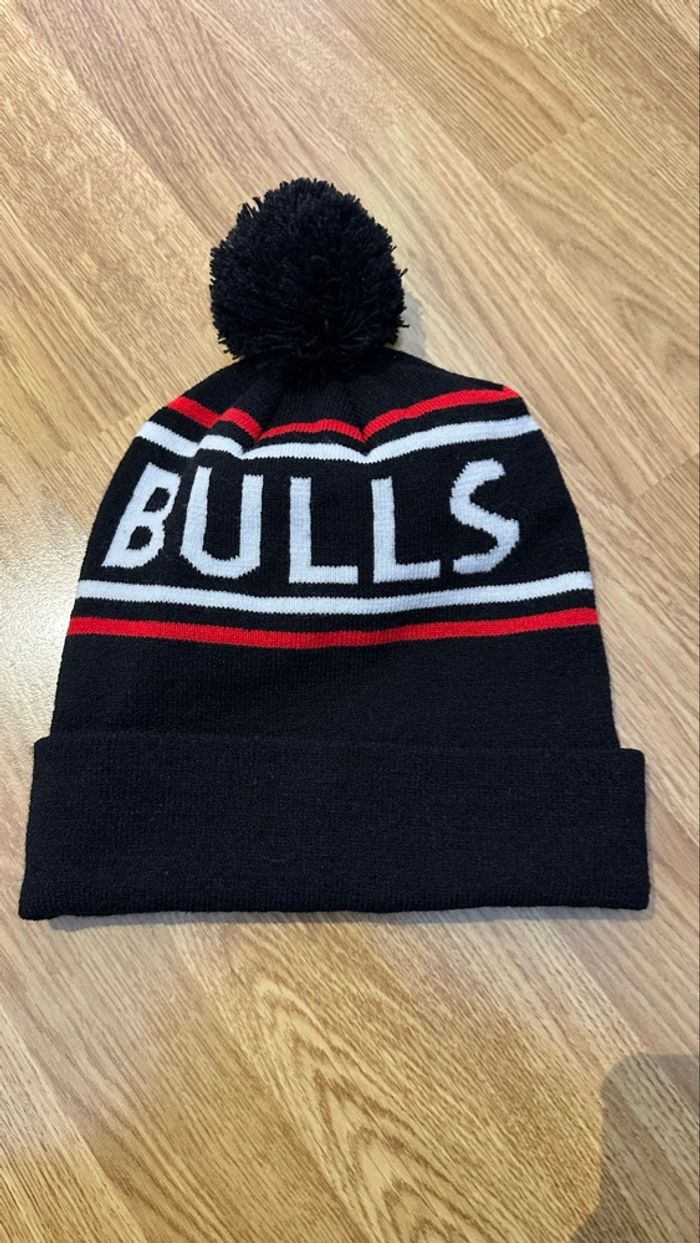 Bonnet Chicago Bulls neuf avec pompons - photo numéro 2