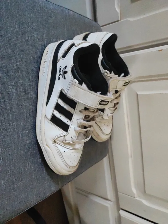 Basket Adidas en cuir - photo numéro 3