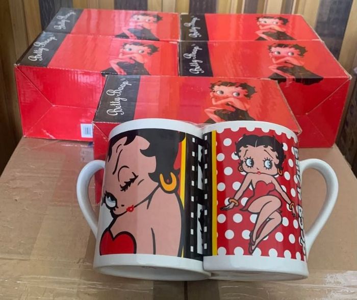 MUG BETTY BOOP SUPER SYMPA