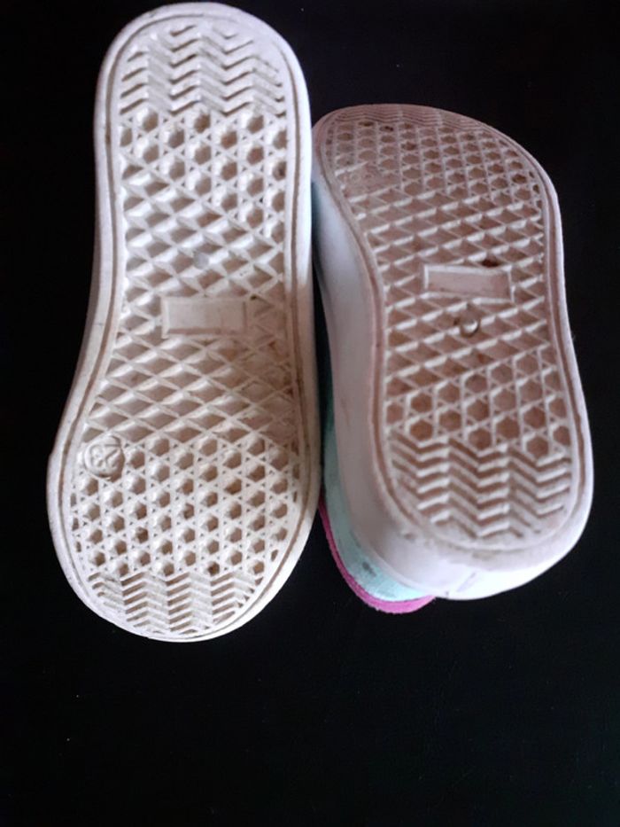 Baskets - Taille 23 - photo numéro 6