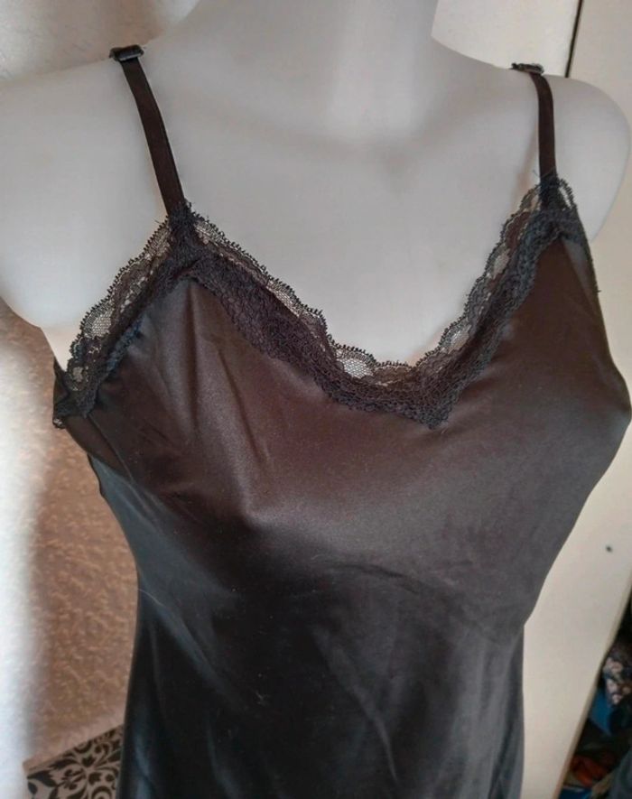 Jolie nuisette pour femme marque Esmara taille 38/40 - photo numéro 3