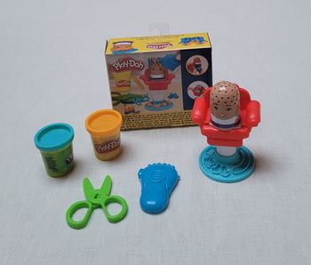 Coffret de jeu Play-Doh sur le thème du coiffeur