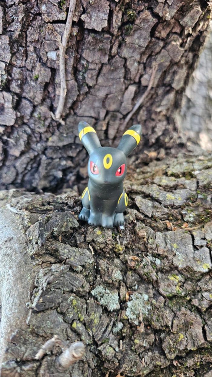 Super figurine Pokemon Nintendo finger puppet noctali - photo numéro 2