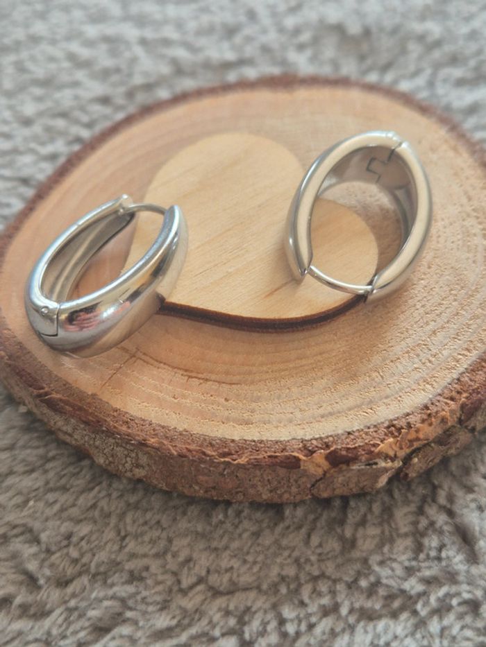 Boucle d'oreilles ovale en acier - photo numéro 4