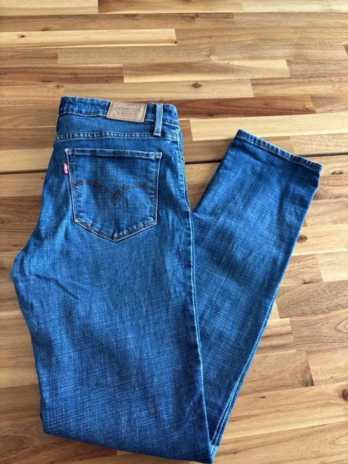 Jean Lévis 712 slim