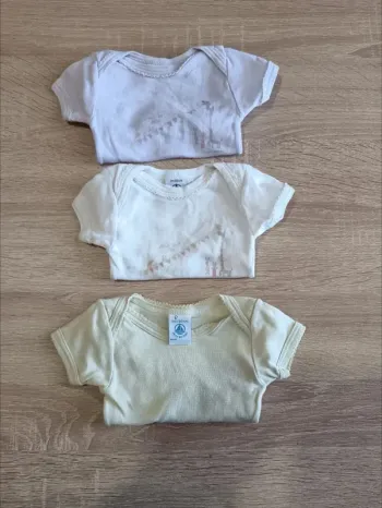 C44 Lot bodies petit bateau 3 mois