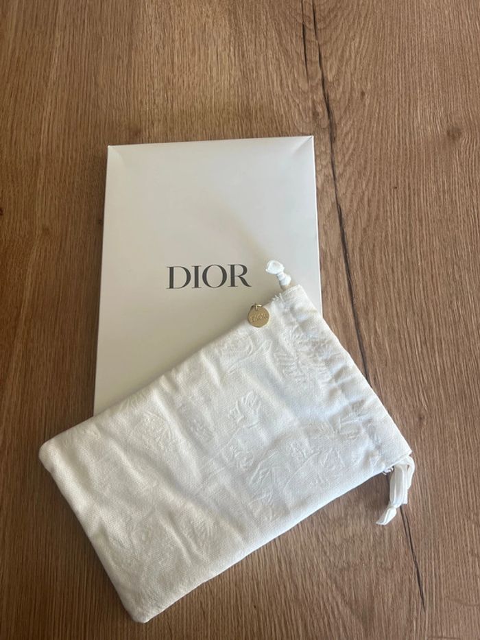 Pochon Dior - photo numéro 2
