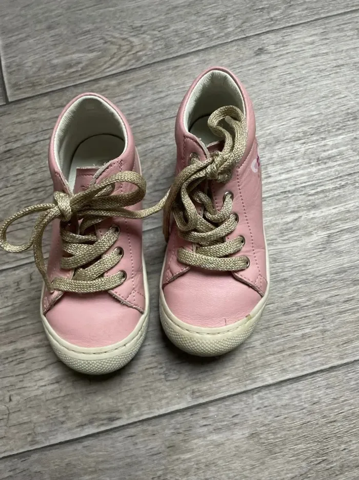 Chaussures Naturino 23 Rose avec lacets doré Motif licorne - photo numéro 2