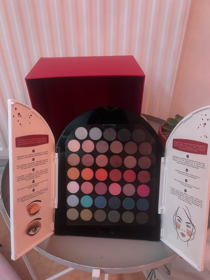 Palette de maquillage - photo numéro 8