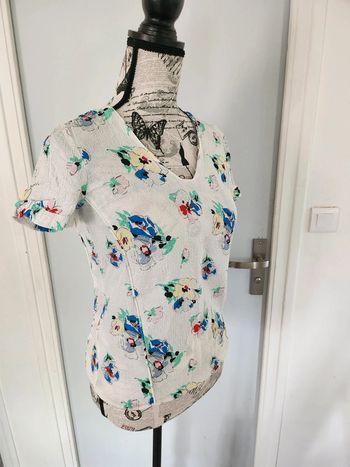 Superbe Haut Fleuri de marque Le comptoir des cotonniers et de taille 36