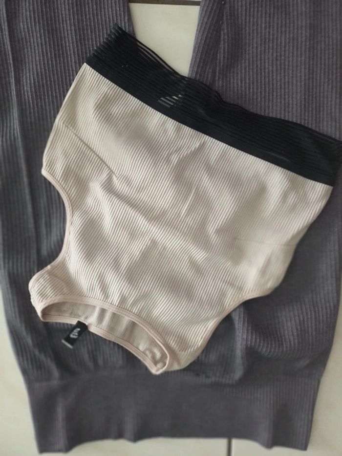 Legging Mango et débardeur sport Etam - photo numéro 2