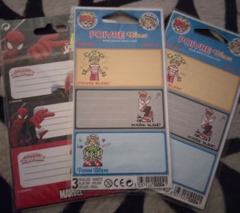Lot de trois paquets étiquettes "Poivre blanc et Spiderman" 30 au total neufs