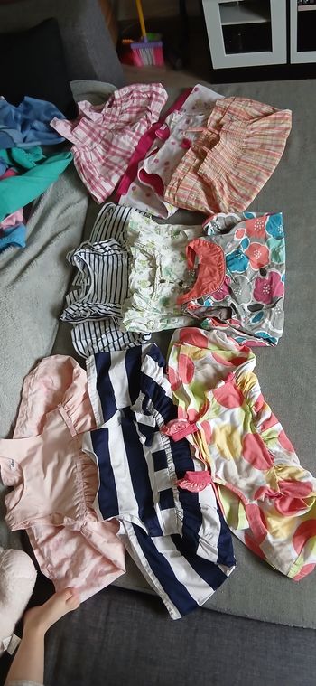 Lot robes ete 18 mois