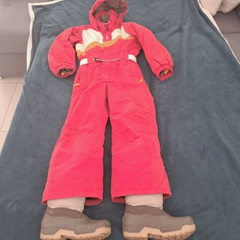 Combinaison de ski 8 ans + bottes