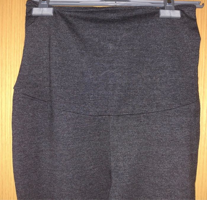 Pantalon legging Kiabi 42/44 - photo numéro 2