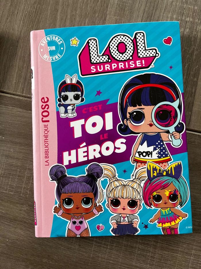 Livre lol c’est toi le héros
