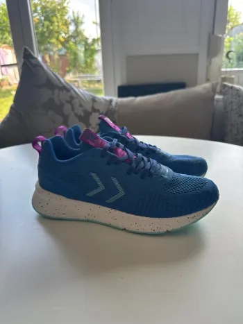 Baskets Hummel Taille 42 – Bleu / Blanc – Running Confort