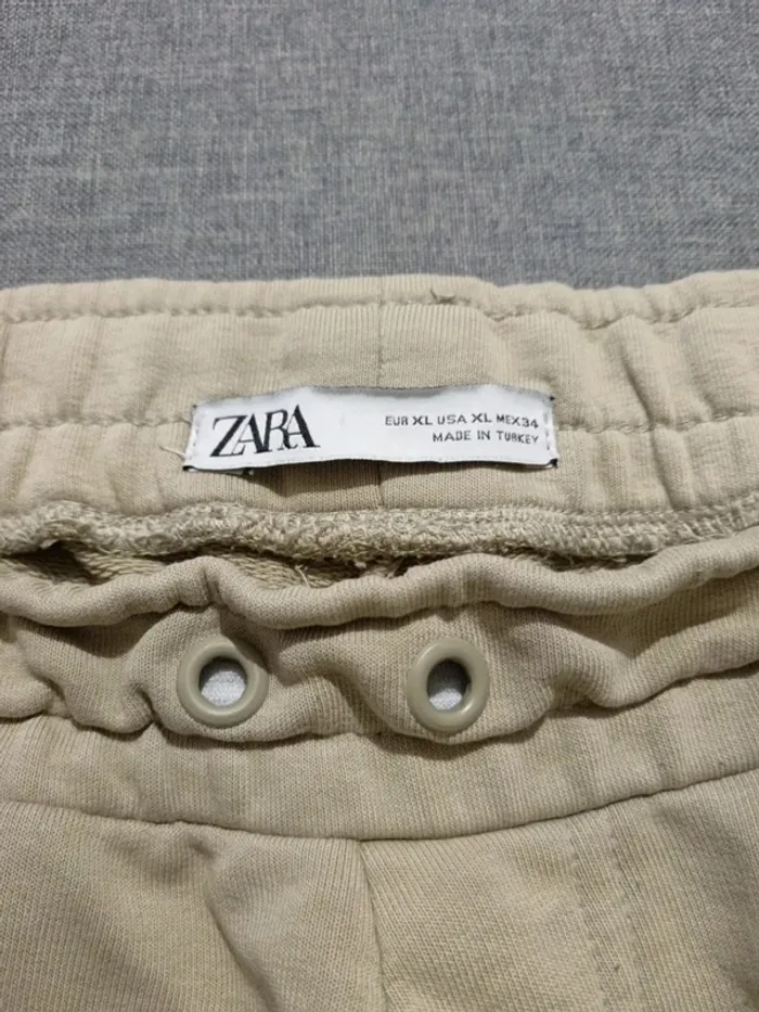 C31 jogging crème Zara XL - photo numéro 3